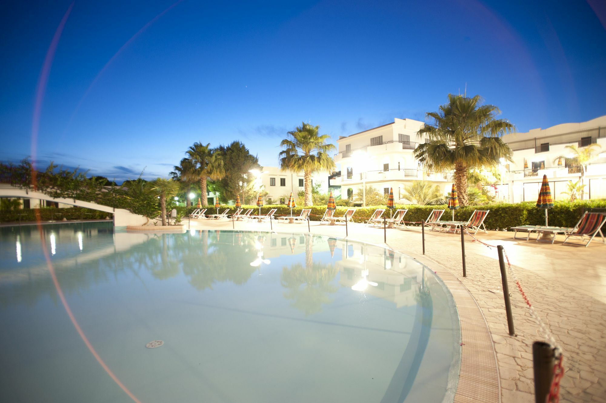 Oasiclub Hotel - Appartamenti Vieste Bagian luar foto